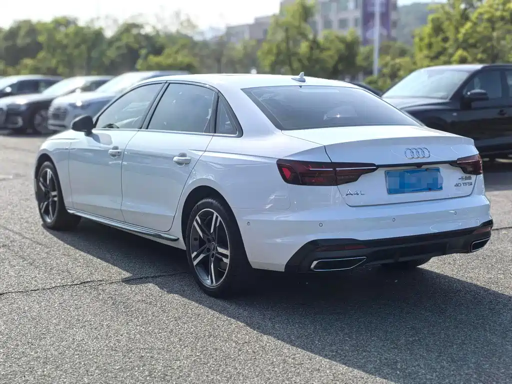 Audi A4L 2023 40 TFSI luxury and dynamic model купить на сайте DeffCars