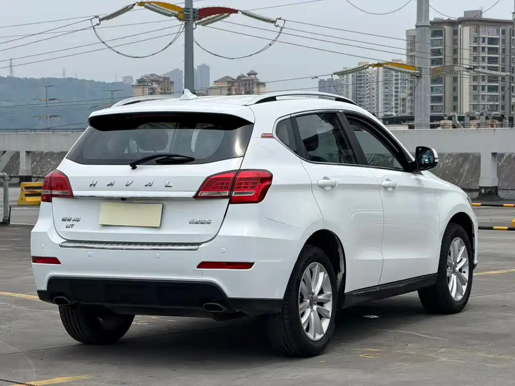 Haval H2 2015 1.5T automatic two-wheel drive elite version купить на сайте DeffCars