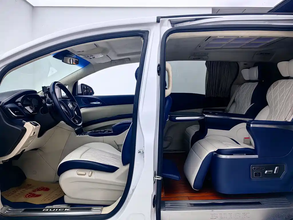 Buick GL8 2021 Land Business Class 652T Comfort купить на сайте DeffCars