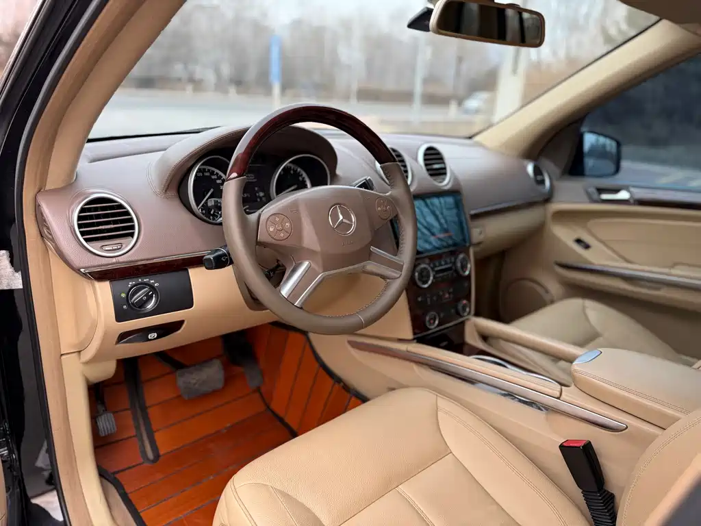 Mercedes-Benz GL Class 2011 GL 450 4MATIC Premium Model купить на сайте DeffCars