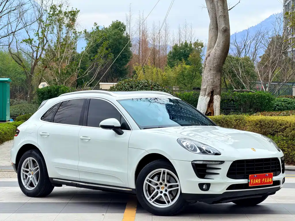 Macan 2017 Macan 2.0T купить на сайте DeffCars