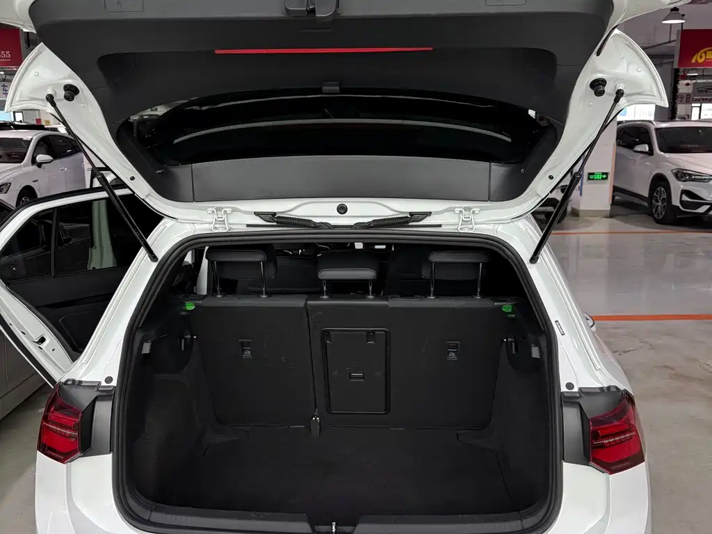 Golf 2023 facelift 280TSI DSG R-Line купить на сайте DeffCars