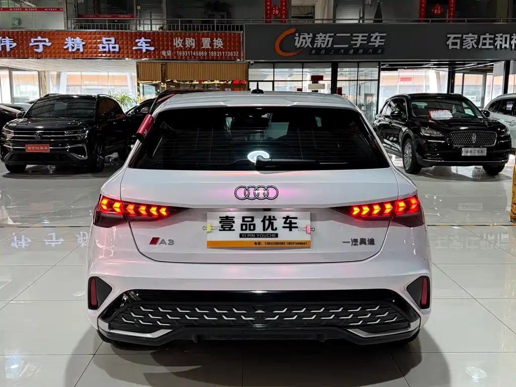 Audi A3 2025 Sportback 35TFSI Flying Spur Exclusive Model купить на сайте DeffCars