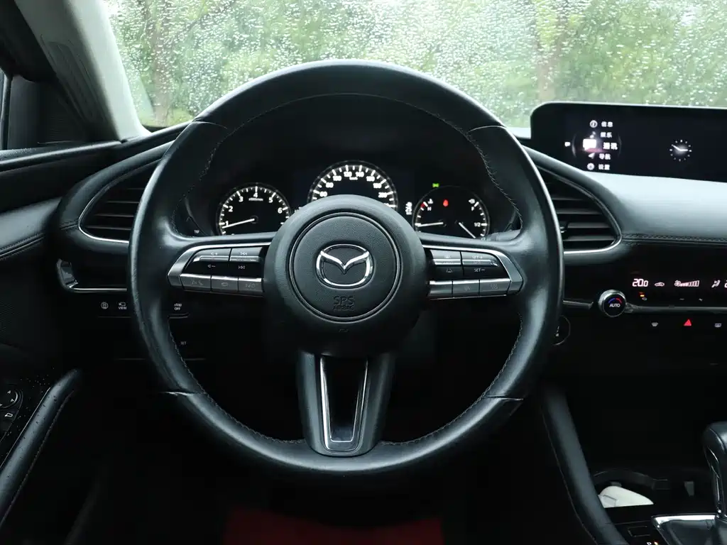 Mazda Axela 2020 2.0L X Compression Ignition Honor Edition купить на сайте DeffCars