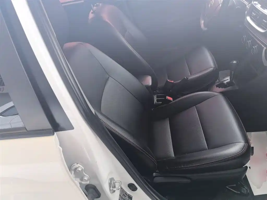 YARiS L Zhixuan 2021 1.5L CVT leading version купить на сайте DeffCars