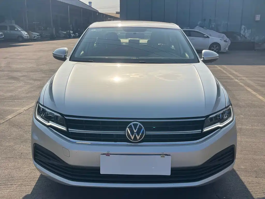 Bora 2021 1.5L automatic fashion smart connected version купить на сайте DeffCars