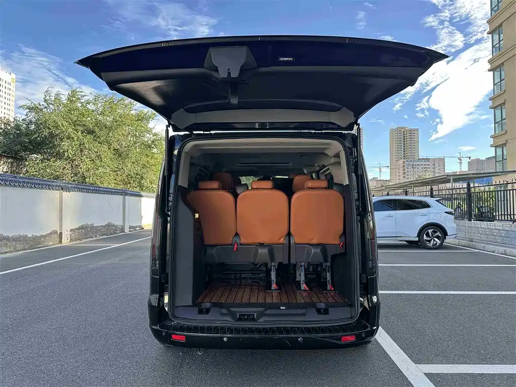 Tourio 2020 2.0T Automatic Elite Edition National VI купить на сайте DeffCars