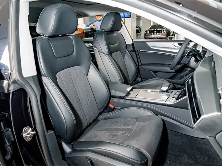 Audi A7L 2024 45 TFSI luxury model купить на сайте DeffCars