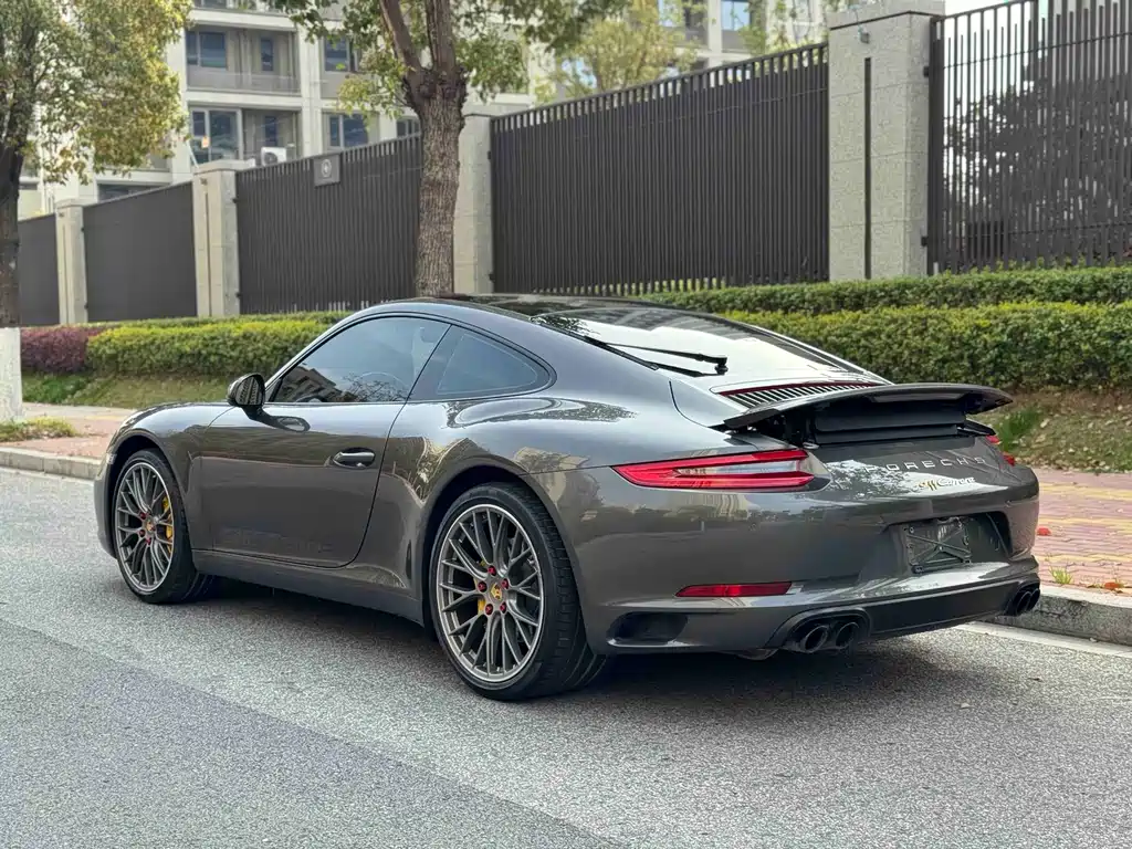 Porsche 911 2016 Carrera 3.0T купить на сайте DeffCars