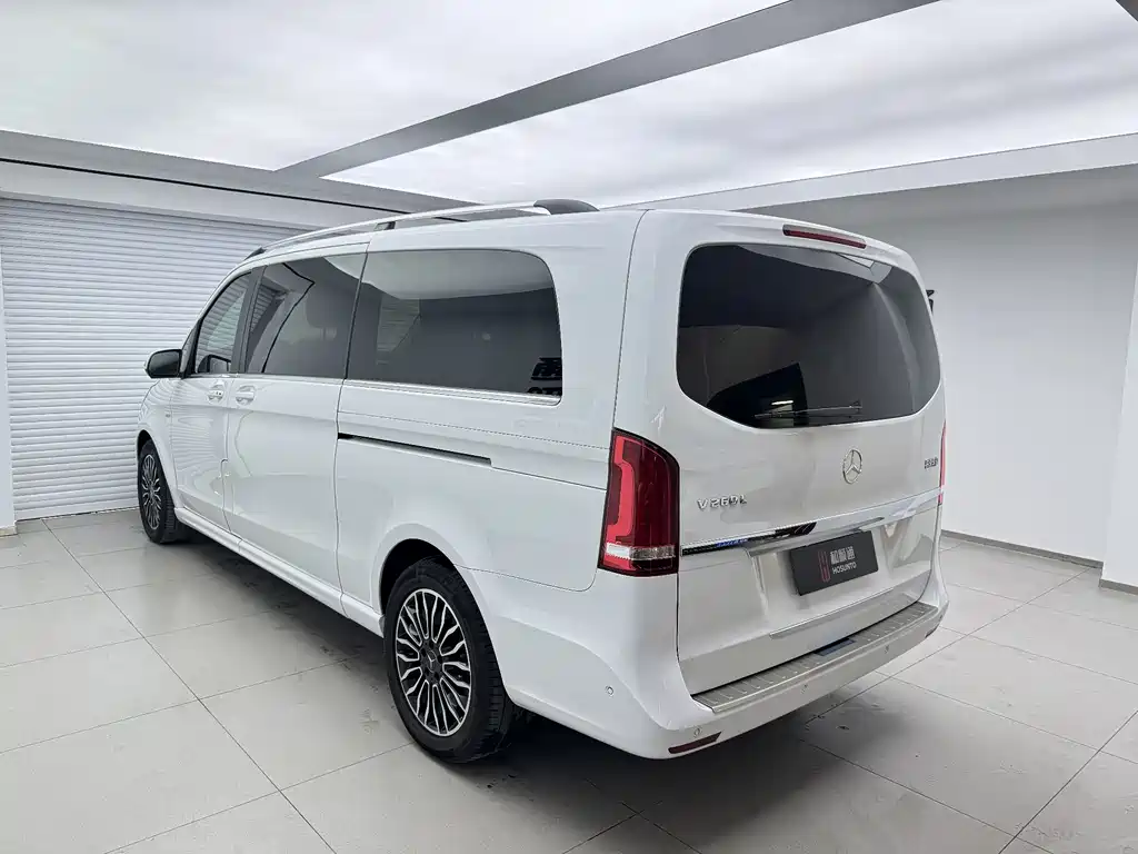 Mercedes-Benz V-Class 2017 V 260 L Premium Extended Edition купить на сайте DeffCars