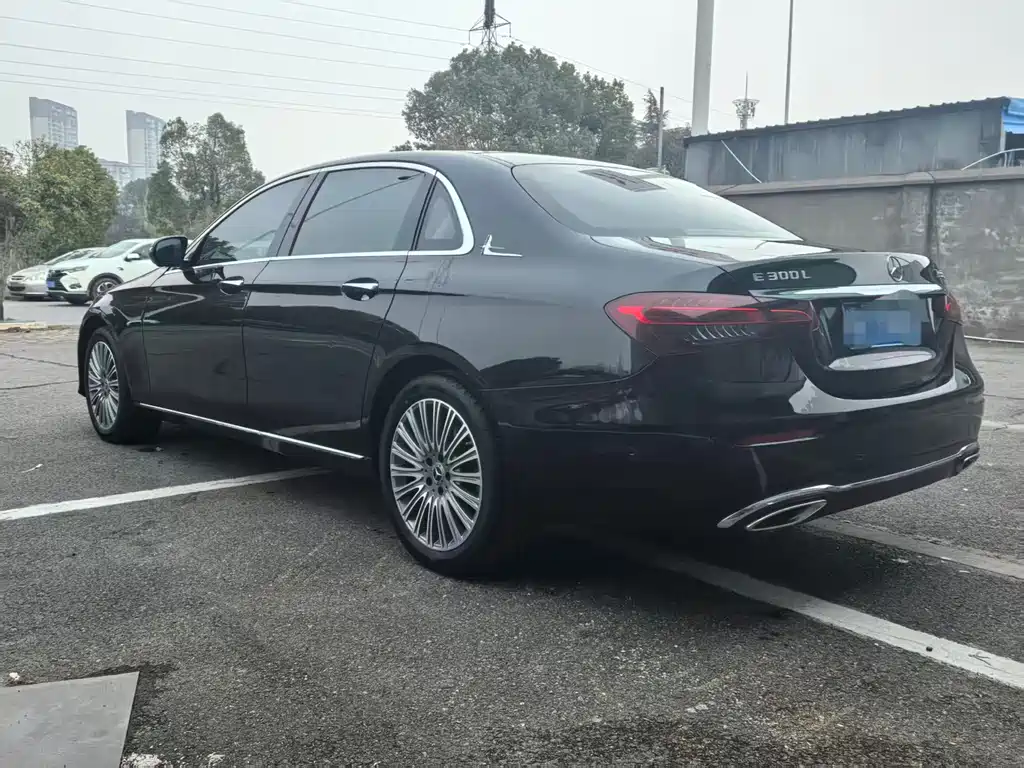 Mercedes-Benz E-Class 2023 E 300 L Luxury Model купить на сайте DeffCars
