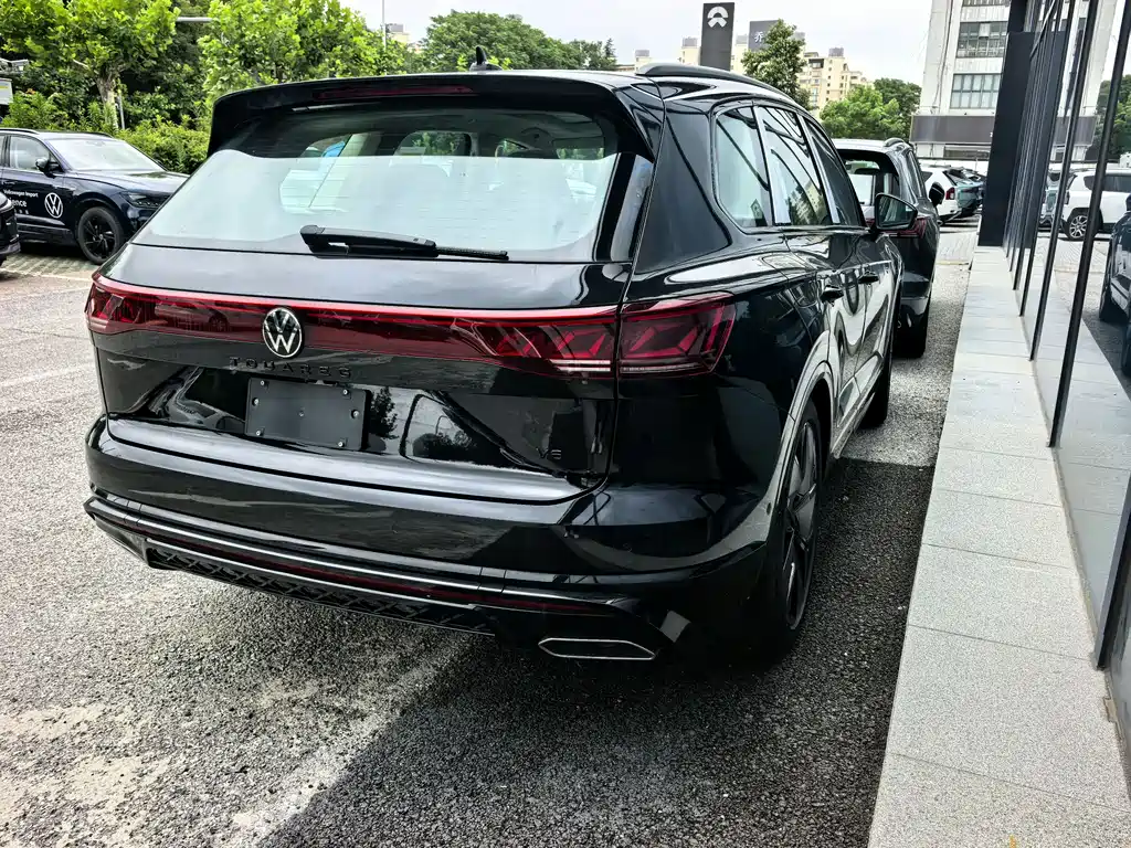 Touareg 2026 3.0TSI Ruijing Edition Obsidian Sports Package купить на сайте DeffCars