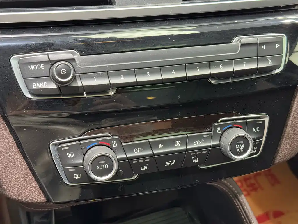 BMW X1 2020 xDrive25Li Exclusive Model купить на сайте DeffCars