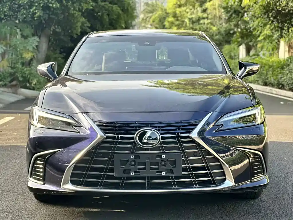 Lexus ES 2025 200 Premium Edition купить на сайте DeffCars