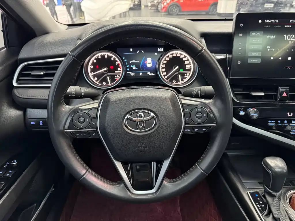 Camry 2021 2.0G Deluxe Edition купить на сайте DeffCars