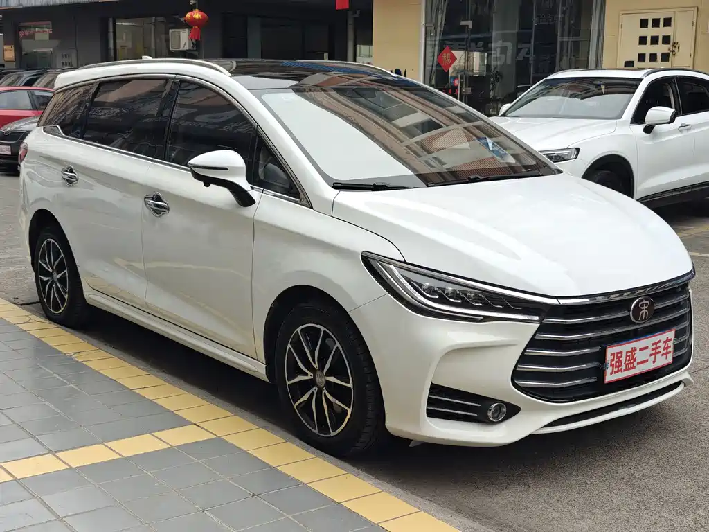Song MAX 2017 1.5T automatic intelligent connected elite type 7 seats купить на сайте DeffCars