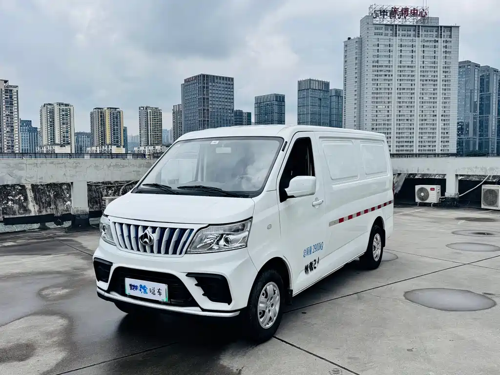 Changan Ruixing EM80 2023 model EM80 Ⅱ basic model with rear lift door and 2 seats купить на сайте DeffCars
