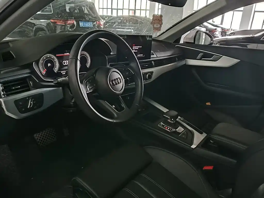 Audi A4L 2024 40 TFSI luxury and dynamic model купить на сайте DeffCars