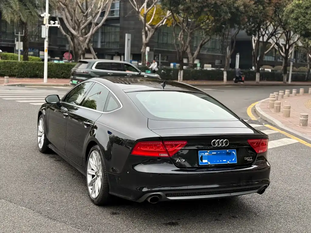 Audi A7 2012 3.0TFSI quattro comfort model купить на сайте DeffCars