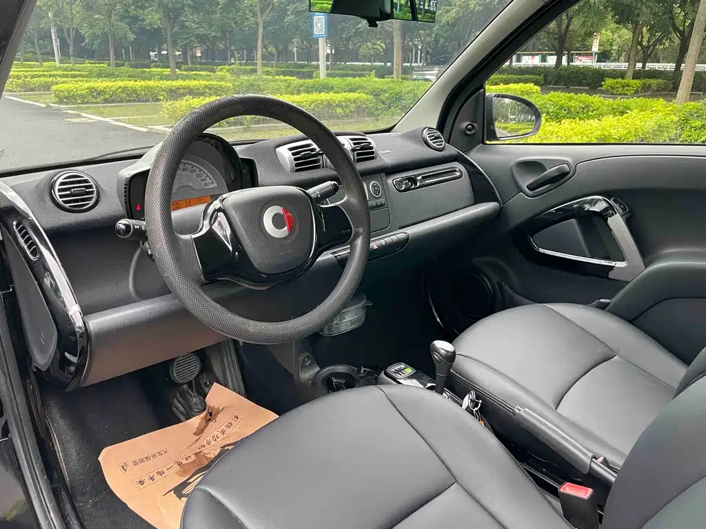 smart fortwo 2012 1.0 MHD hardtop standard version купить на сайте DeffCars