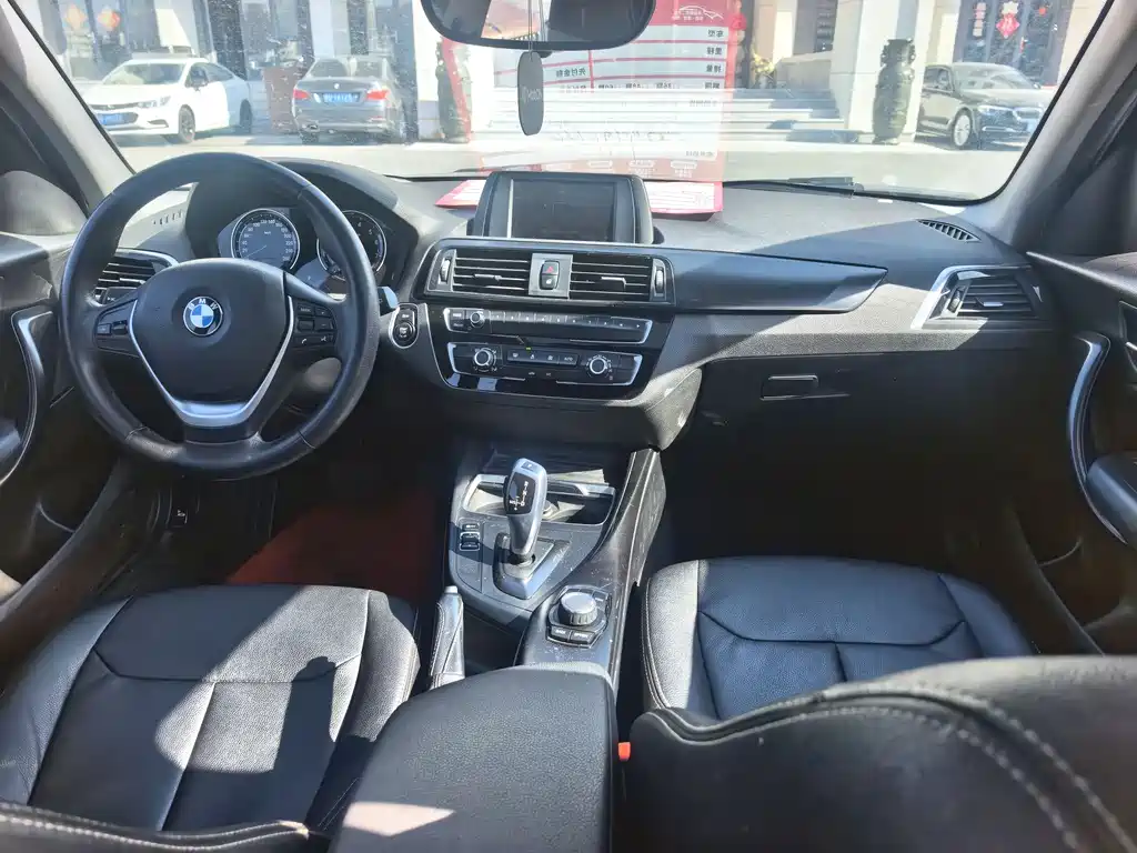 BMW 1 Series imported 2018 118i leading model купить на сайте DeffCars