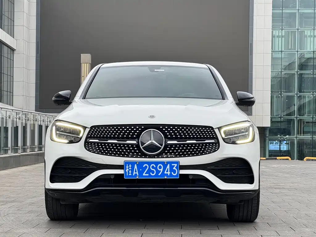 Mercedes-Benz GLC Coupe 2021 GLC 260 4MATIC Coupe SUV купить на сайте DeffCars