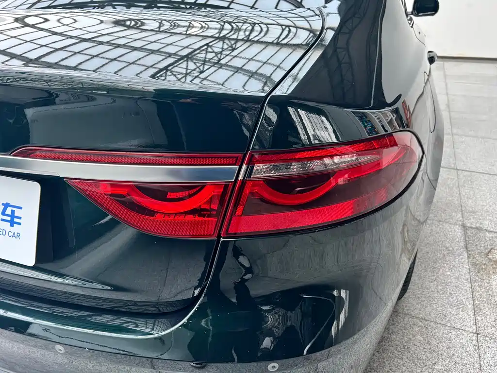 Jaguar XFL 2023 XFL 2.0T P200 2WD Elite Deluxe Edition купить на сайте DeffCars