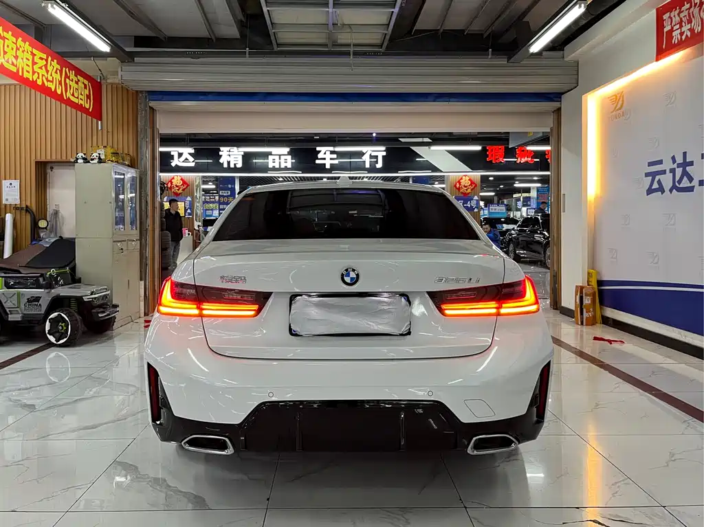 BMW 3 Series 2025 325Li M Sports Package купить на сайте DeffCars