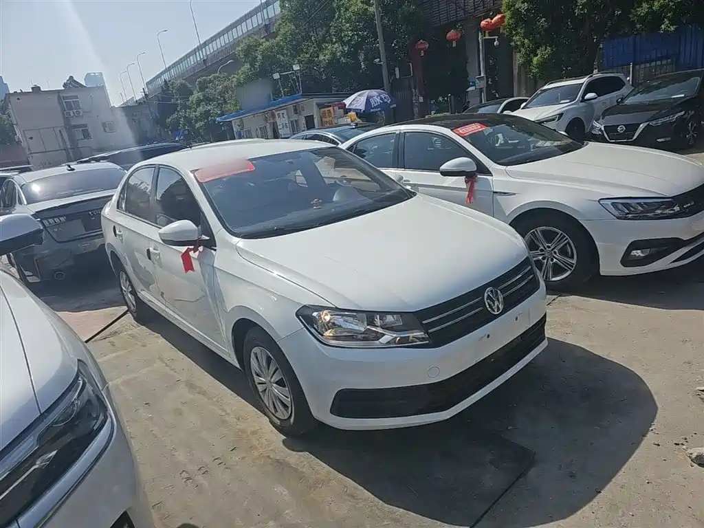 Santana 2019 1.5L automatic fashion version National VI купить на сайте DeffCars