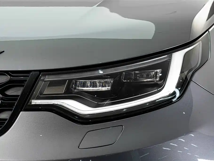 Discover the 2023 facelift 360PS R-Dynamic S купить на сайте DeffCars