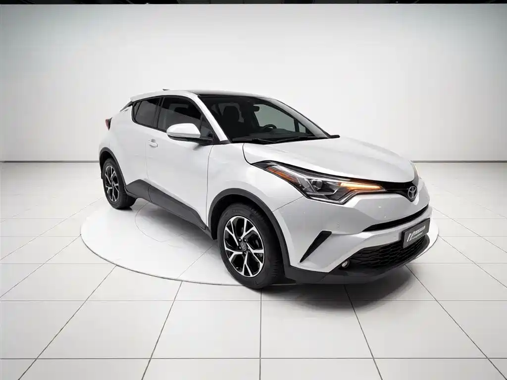 Toyota C-HR 2018 2.0L flagship sunroof version National V купить на сайте DeffCars
