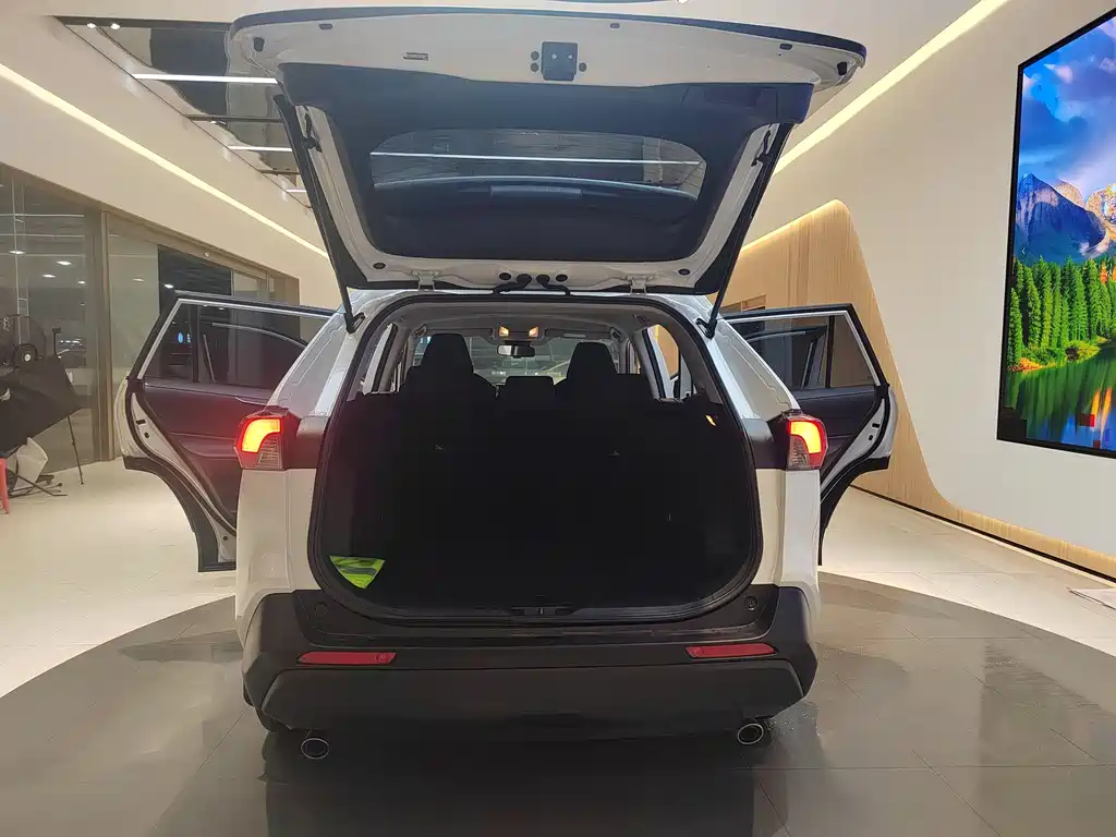 RAV4 Rongfang 2022 2.0L CVT two-wheel drive urban version купить на сайте DeffCars