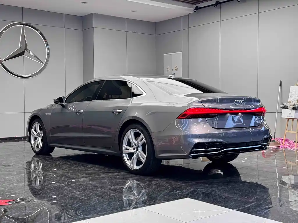Audi A7L 2024 45TFSI quattro S-line vision type liquid crystal package купить на сайте DeffCars