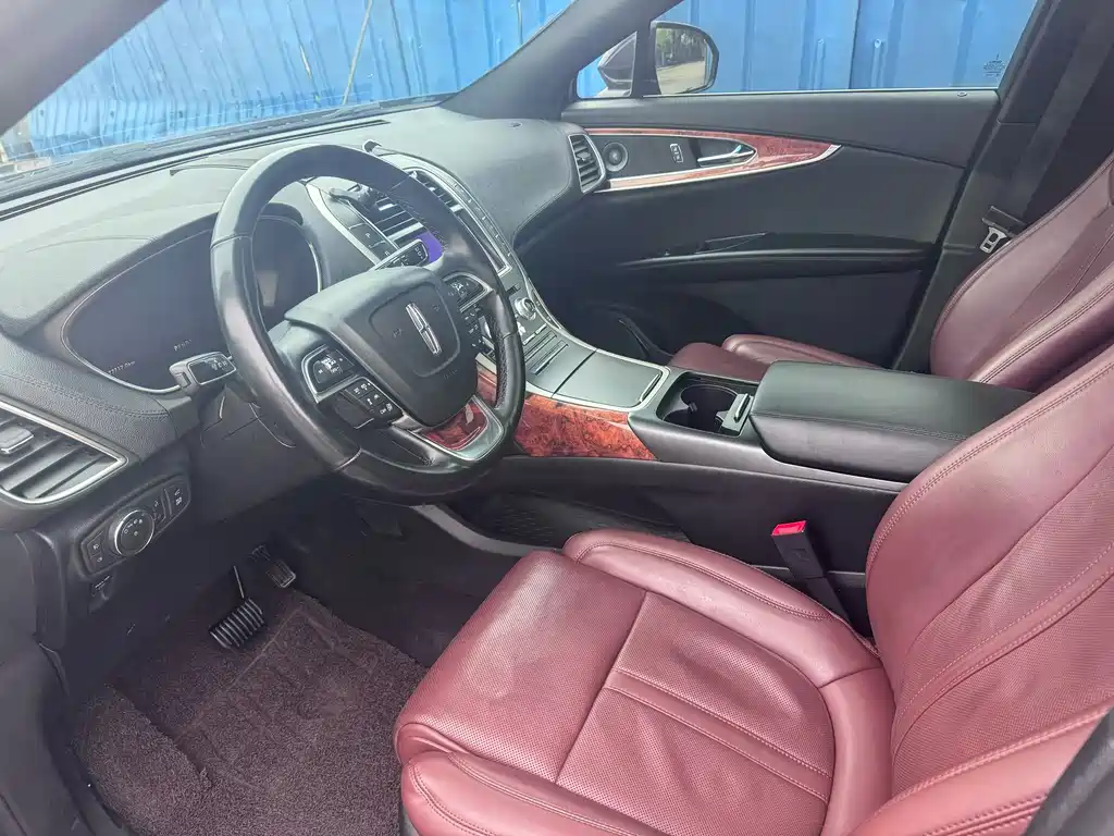 Voyager imported 2019 2.7T four-wheel drive premium version, National V купить на сайте DeffCars
