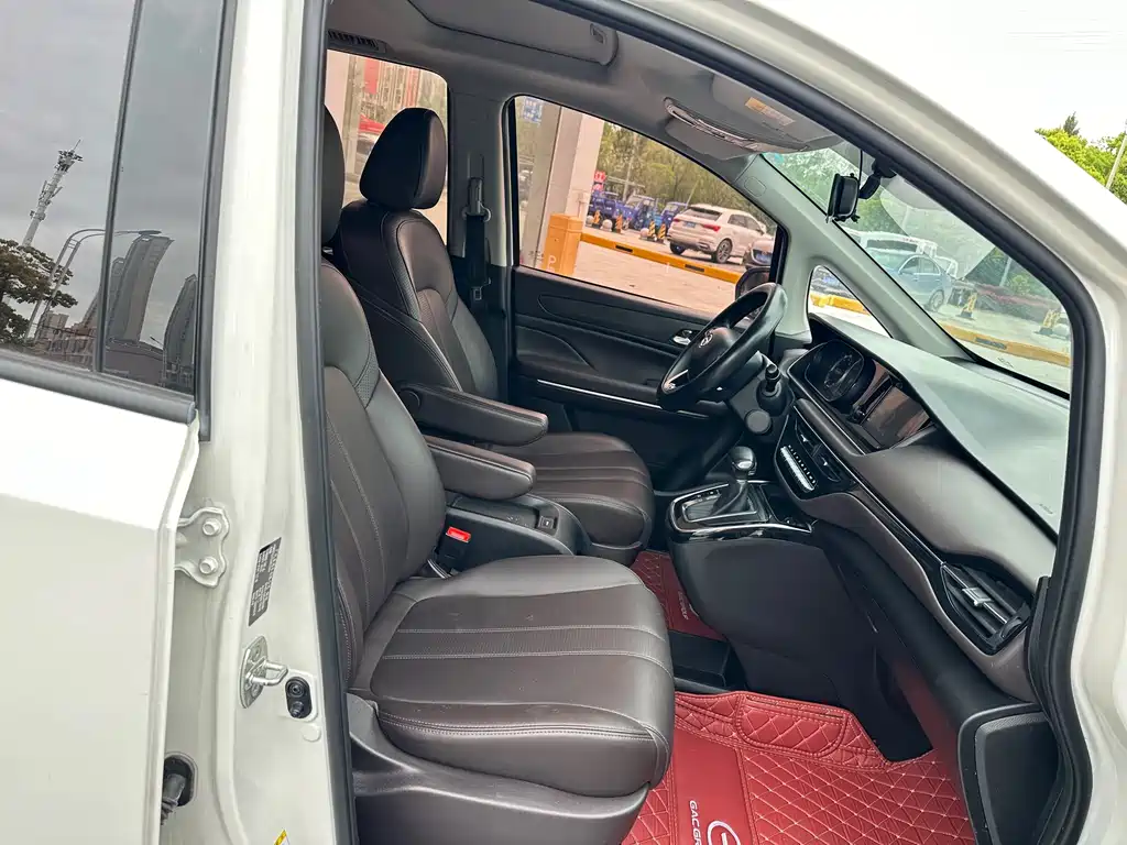 Trumpchi M6 2019 270T automatic luxury version (seven seats) National V купить на сайте DeffCars