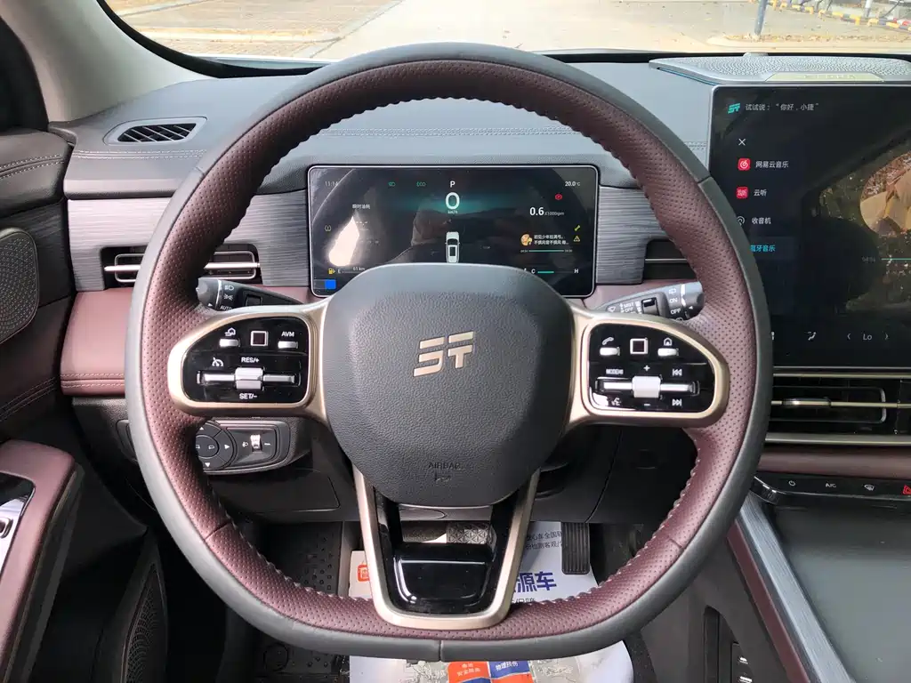Jietu X90 PRO 2024 2.0T DCT Deluxe Edition 5 seats купить на сайте DeffCars