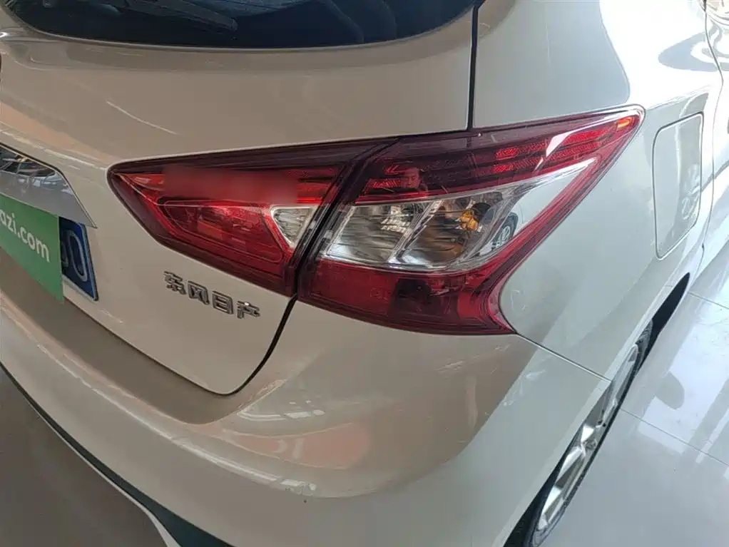 Tiida 2021 1.6L CVT Smart Travel Edition купить на сайте DeffCars