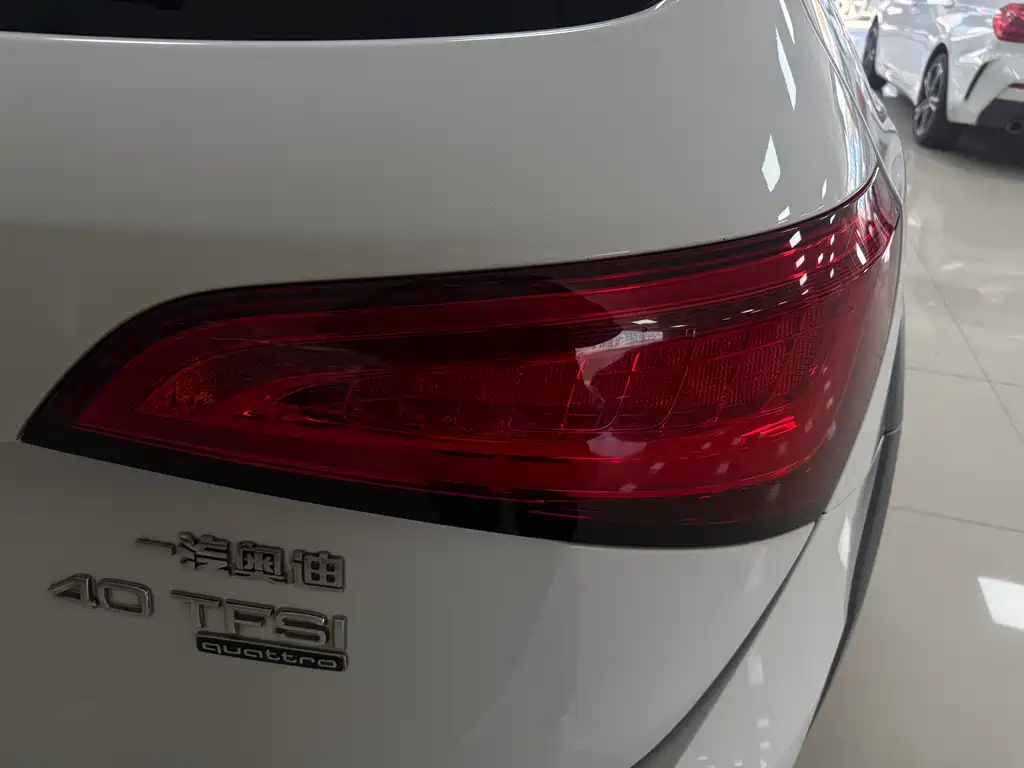 Audi Q5 2017 Plus 40 TFSI Technology купить на сайте DeffCars