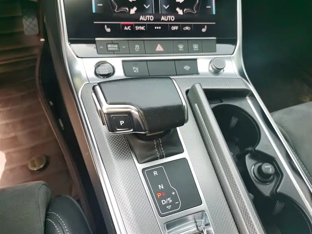 Audi A6L 2021 45 TFSI Premium Dynamic Model купить на сайте DeffCars