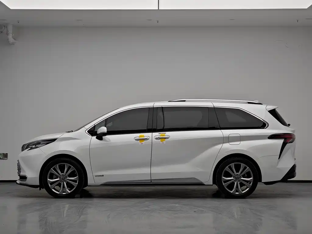 SIENNA 2021 2.5L Hybrid Platinum Edition купить на сайте DeffCars
