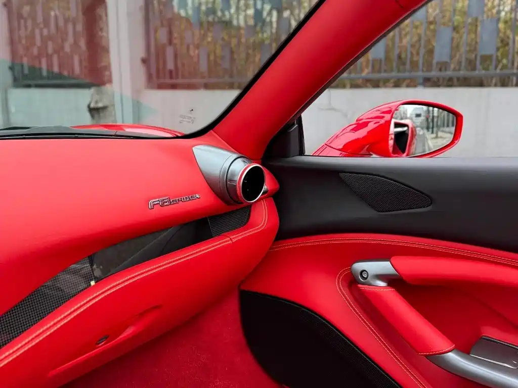 Ferrari F8 2020 Spider 3.9T V8 купить на сайте DeffCars