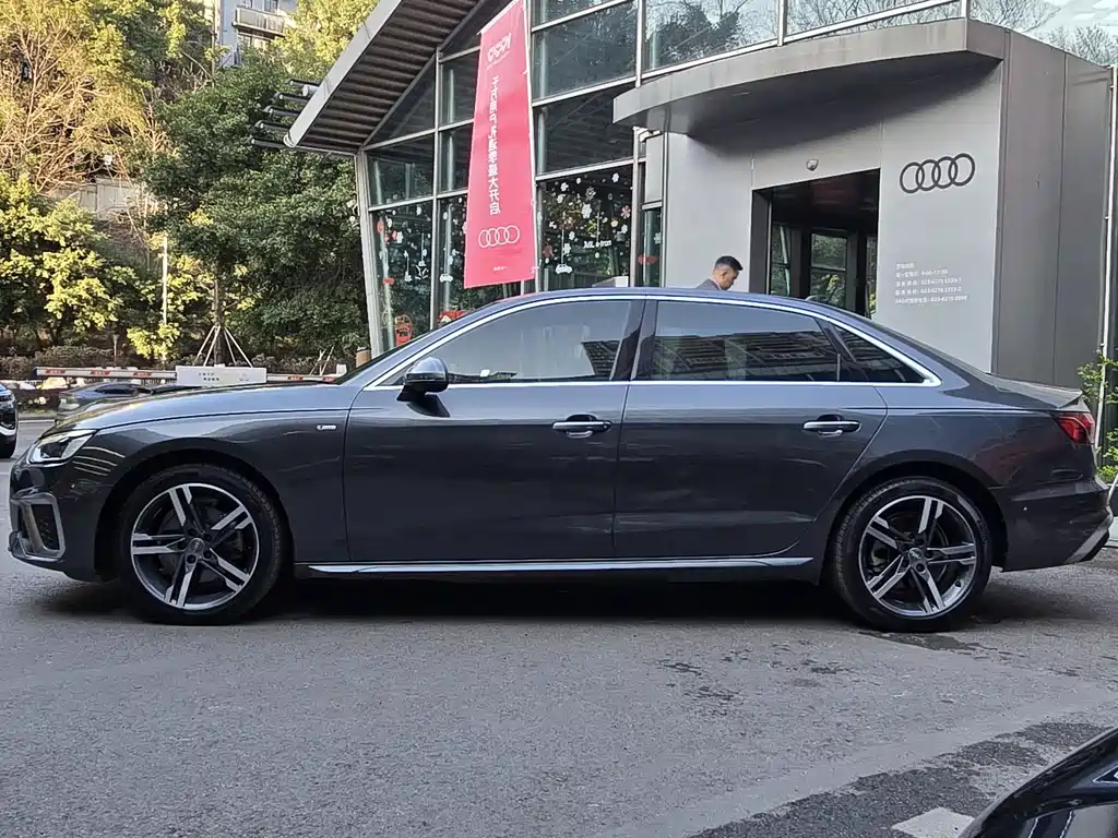 Audi A4L 2020 40 TFSI quattro luxury and dynamic model купить на сайте DeffCars