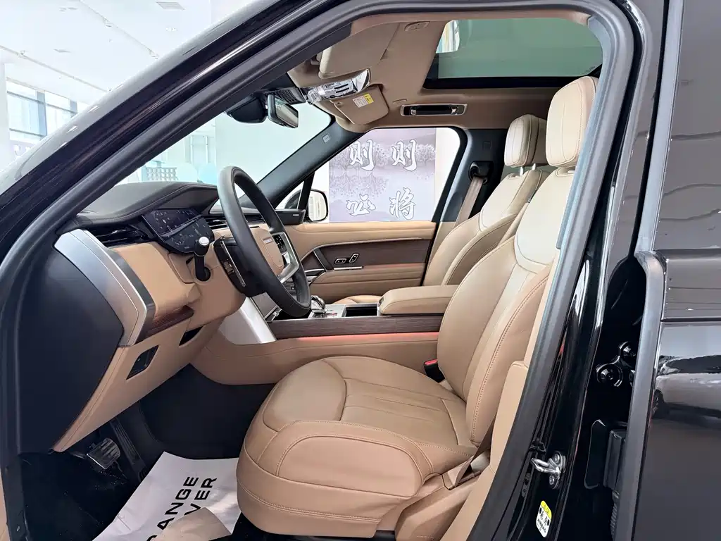 Range Rover 2025 3.0 L6 360PS Grand Edition купить на сайте DeffCars
