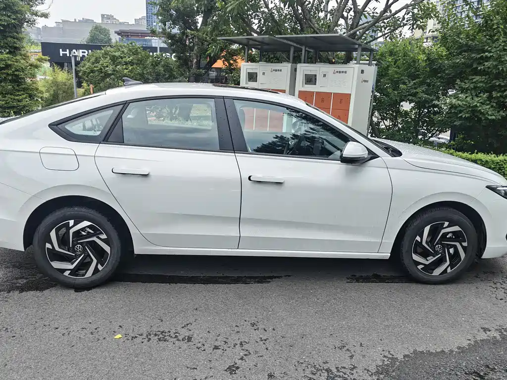 Lavida 2026 Pro 1.5L Starry Sky Six Million Edition купить на сайте DeffCars