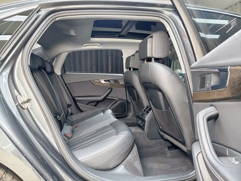 Audi A4L 2020 40 TFSI luxury and elegant model купить на сайте DeffCars