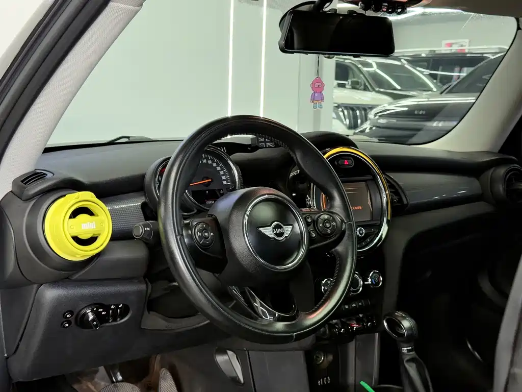 MINI 2014 1.2T ONE+ купить на сайте DeffCars
