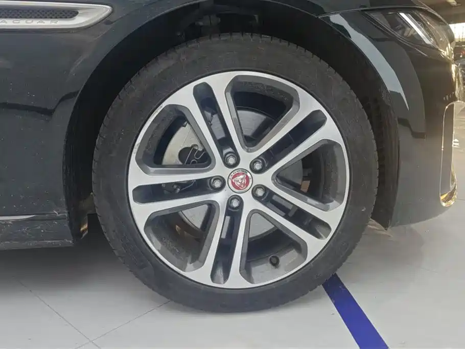 Jaguar XEL 2023 2.0T 250PS R-DYNAMIC S Advanced Sports Edition купить на сайте DeffCars