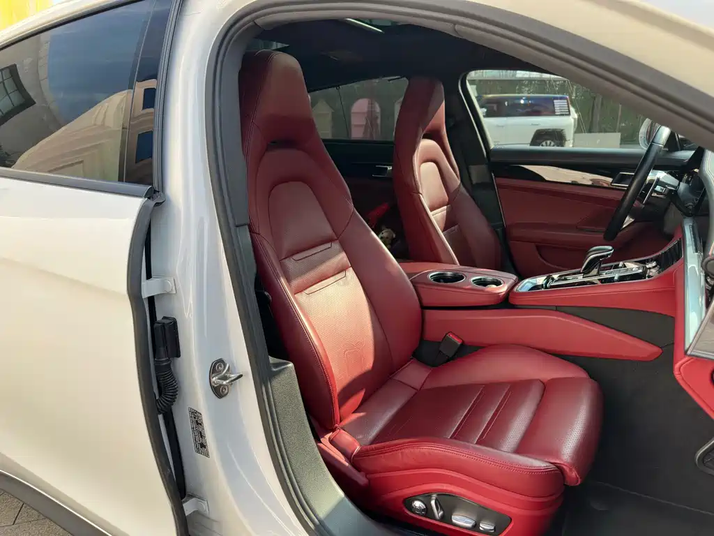 Panamera 2017 Panamera 4 Executive Extended Edition 3.0T купить на сайте DeffCars