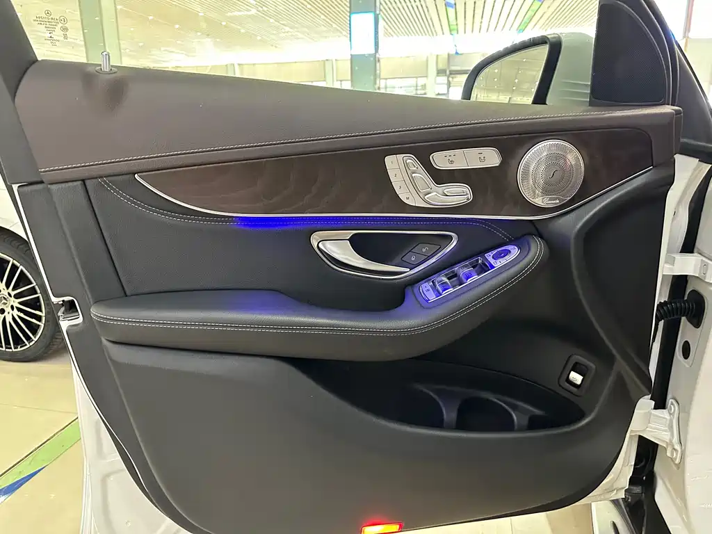 Mercedes-Benz GLC 2020 facelift GLC 300 L 4MATIC dynamic купить на сайте DeffCars