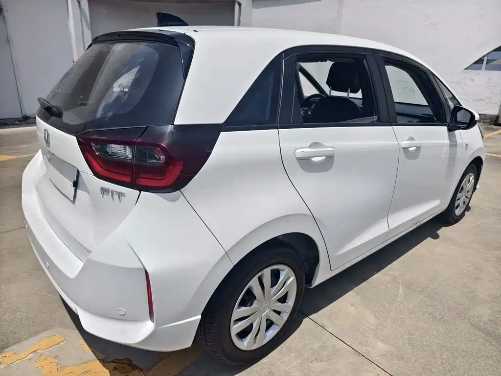 Fit 2023 1.5L CVT trendy version купить на сайте DeffCars